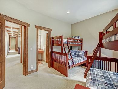 Breckenridge Home 896463